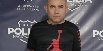 Capturan a narcomenudista armado en San Pedro Perulapán