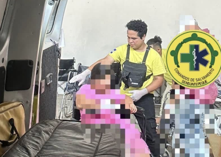 Tres personas lesionadas tras accidente en motocicleta en Chalatenango