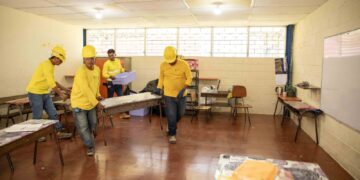 Remodelan Centro Escolar en San Pedro Perulapán