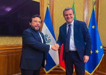 Vicepresidente Ulloa fortalece lazos de cooperación en Italia