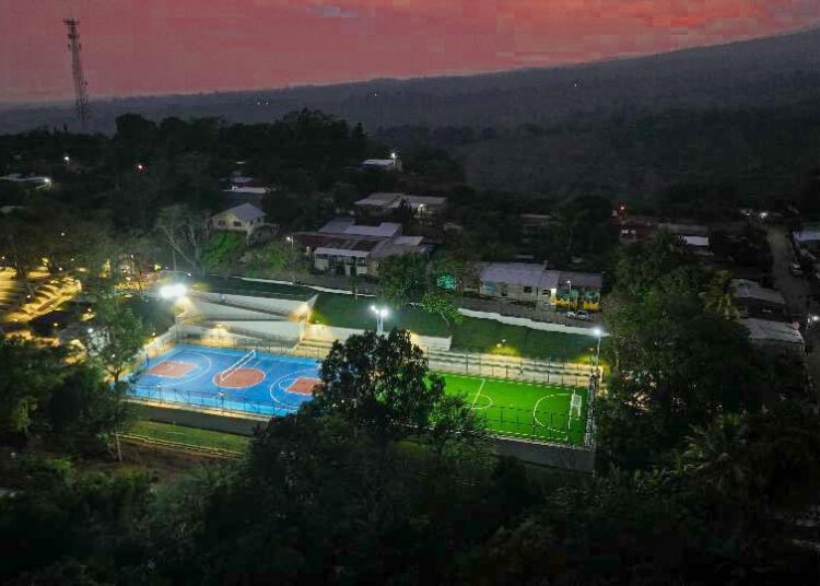 DOM entregan moderno polideportivo en Sonsonate