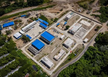 ANDA repara fuga de agua potable en calle El Pedregal de Antiguo Cuscatlán