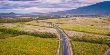Grupo EMFI eleva a 3.9 % la proyección de crecimiento económico de El Salvador