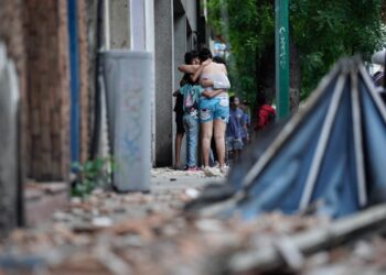 Venezuela registra más de 4,700 fallecidos y acuerda plan de reconstrucción conjunto