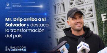 El artista español afirma que es admirable la transformación que vive El Salvador