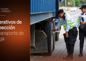 El Gobierno del Presidente Nayib Bukele supervisa el cumplimiento de la normativa de tránsito