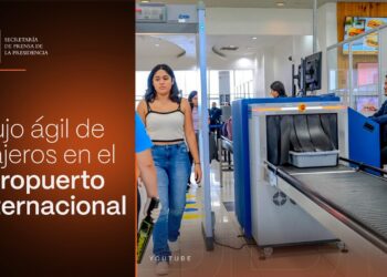 Gobierno del Presidente Bukele implementa sistema para agilizar flujo de viajeros en aeropuerto