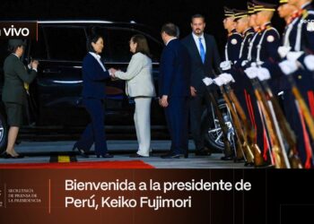 Presidente de Perú, Keiko Fujimori, arriba al país como parte de su visita oficial